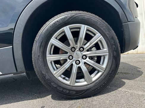 Used 2021 Cadillac XT4 Premium Luxury FWD image 19