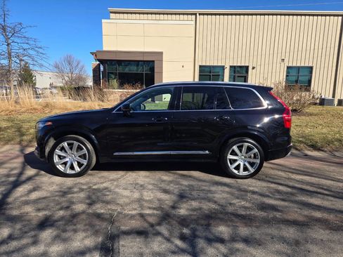 Used 2018 Volvo XC90 T5 Momentum image 5