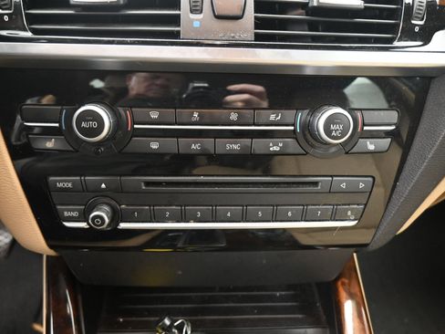 Used 2016 BMW X3 xDrive28d image 14