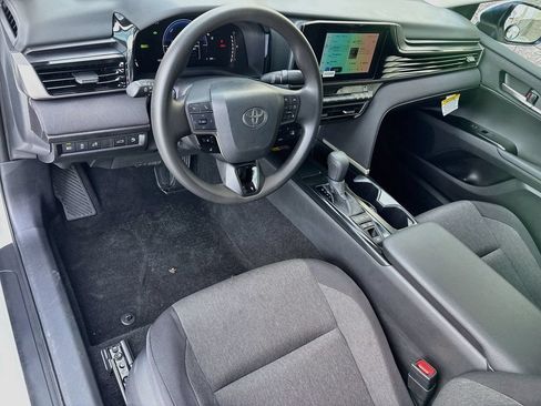 Used 2026 Toyota Camry LE FWD image 9