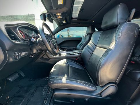 Used 2018 Dodge Challenger SRT Hellcat image 16