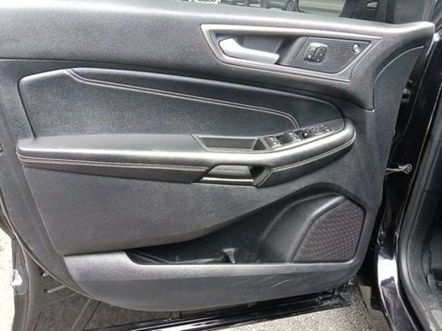 Certified 2022 Ford Edge Titanium w/ Equipment Group 301A AWD/4WD image 11