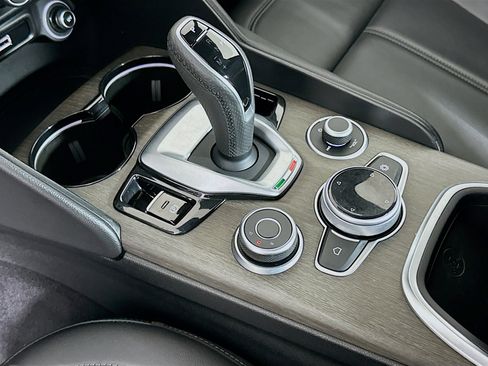 Used 2023 Alfa Romeo Giulia Ti image 25