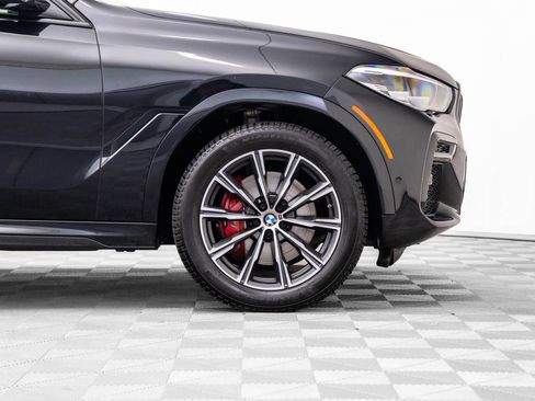 Used 2022 BMW X5 M50i w/ Premium Package image 35