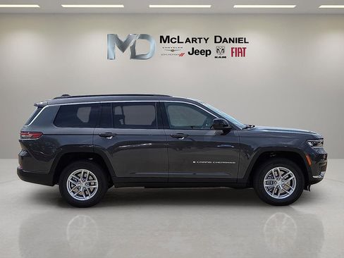 New 2025 Jeep Grand Cherokee L Laredo w/ Luxury Tech Group I image 6