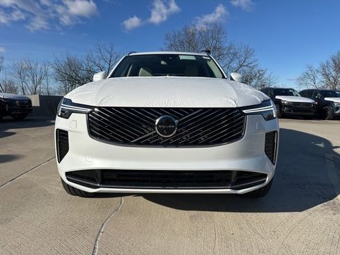 New 2026 Volvo XC90 B6 Ultra image 2