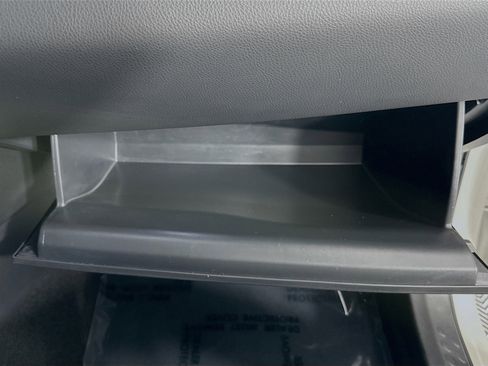 Used 2021 Toyota C-HR XLE image 32