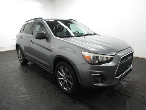 Used 2013 Mitsubishi Outlander Sport LE image 3