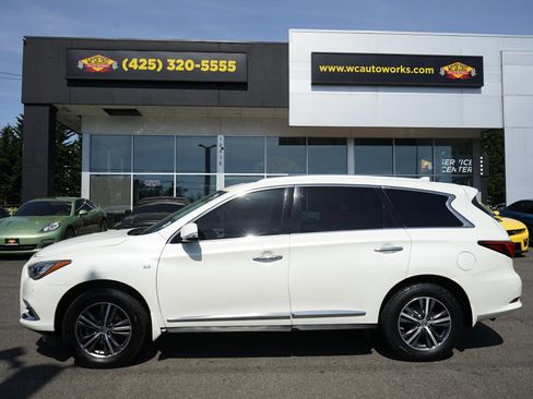Used 2017 INFINITI QX60 Luxe w/ Premium Plus Package AWD/4WD image 2