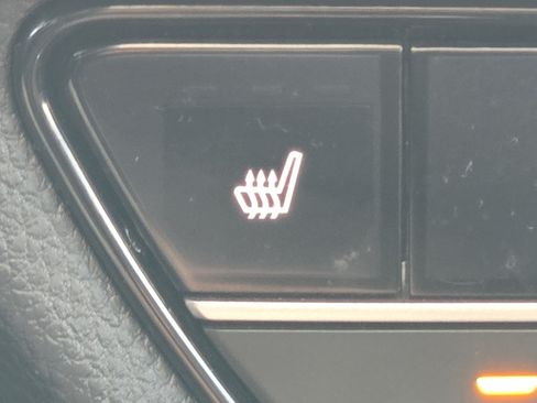 Used 2024 Honda HR-V EX-L image 9