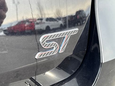 Used 2023 Ford Explorer ST w/ Equipment Group 401A image 17