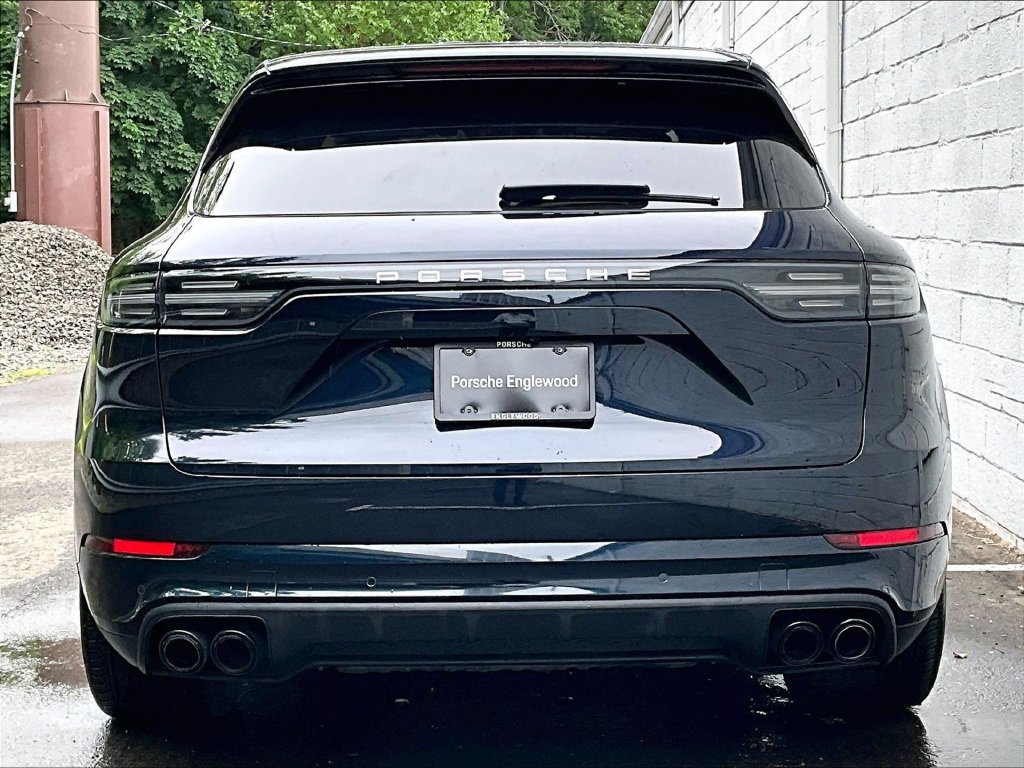 Used 2023 Porsche Cayenne Turbo AWD/4WD image 9