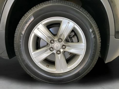 Used 2020 Chevrolet Trax LS FWD image 28
