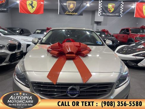 Used 2018 Volvo S60 T5 Inscription image 8