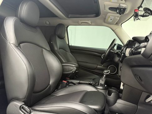 Used 2015 MINI Cooper S image 27