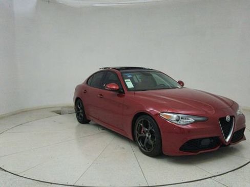 Used 2017 Alfa Romeo Giulia Ti w/ TI 19" Sport Package image 65