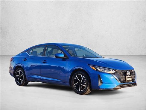 Used 2024 Nissan Sentra SV image 3