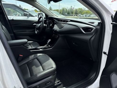 Used 2022 Buick Encore GX Essence w/ Experience Buick Package AWD/4WD image 29