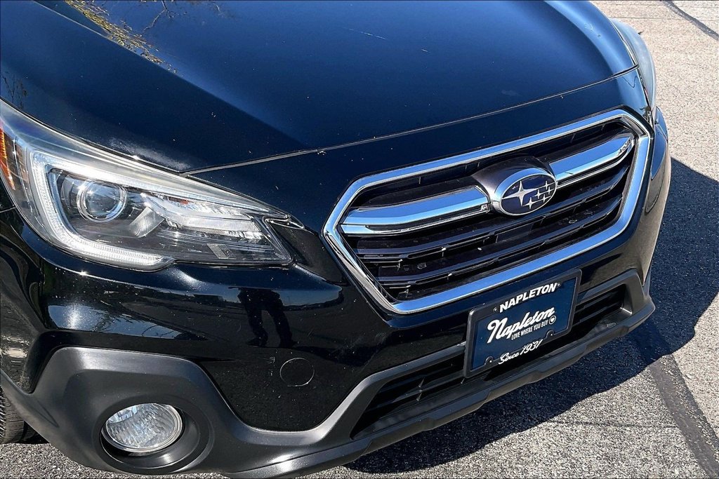 Used 2018 Subaru Outback 3.6R Limited AWD/4WD image 36