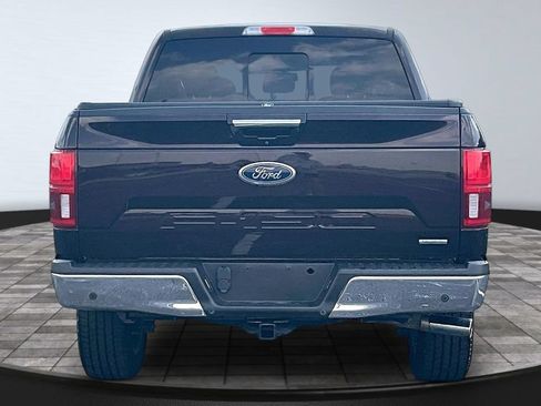 Used 2018 Ford F150 Lariat w/ Equipment Group 502A Luxury AWD/4WD image 4