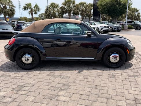 Used 2013 Volkswagen Beetle 2.5 FWD image 4