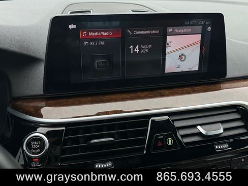 Used 2019 BMW 530i xDrive AWD/4WD image 32