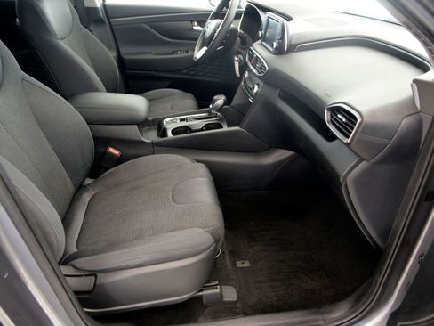 Used 2019 Hyundai Santa Fe SE image 29
