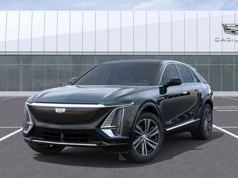 New 2026 Cadillac Lyriq Luxury image 6