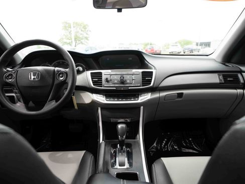 Used 2015 Honda Accord LX image 20