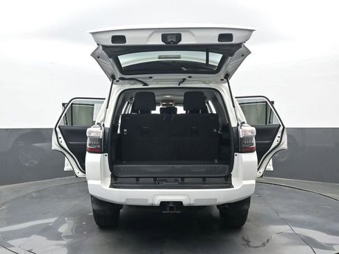 Used 2021 Toyota 4Runner SR5 image 38