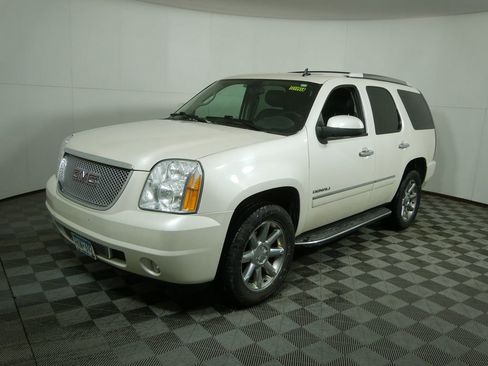 Used 2011 GMC Yukon Denali image 7