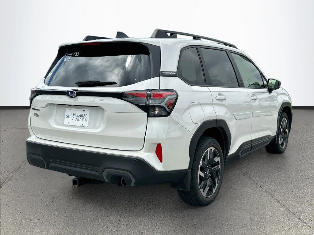 Used 2025 Subaru Forester Limited w/ Popular Package #2 AWD/4WD image 7