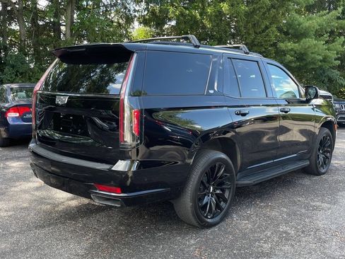 Used 2022 Cadillac Escalade Sport w/ LPO, ONYX Package AWD/4WD image 5