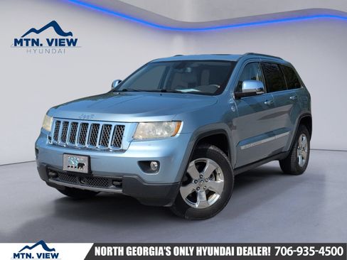 Used 2013 Jeep Grand Cherokee Overland w/ Advance Technology Group AWD/4WD image 1
