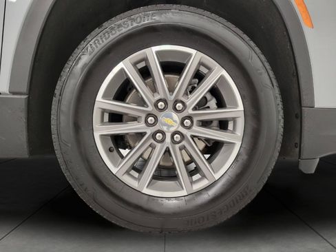 Used 2023 Chevrolet Traverse LT w/ LPO, Floor Liner Package image 3