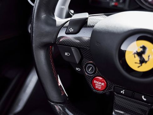 Used 2020 Ferrari Portofino RWD image 54