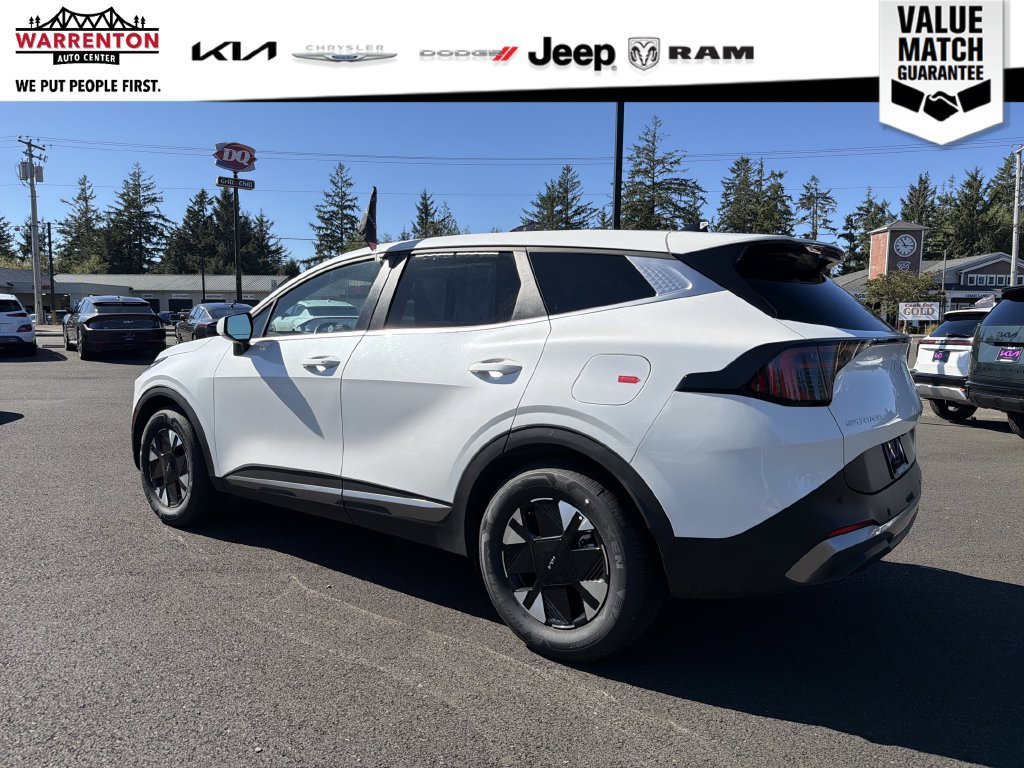 Used 2026 Kia Sportage LX FWD image 4