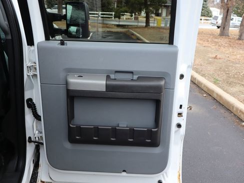 Used 2014 Ford F250 XLT w/ FX4 Off-Road Package image 24