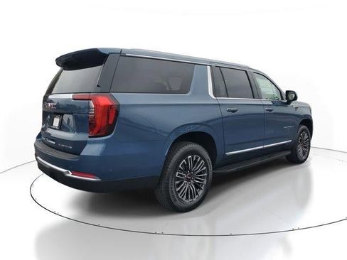 New 2026 GMC Yukon XL Elevation w/ Elevation Premium Package image 3
