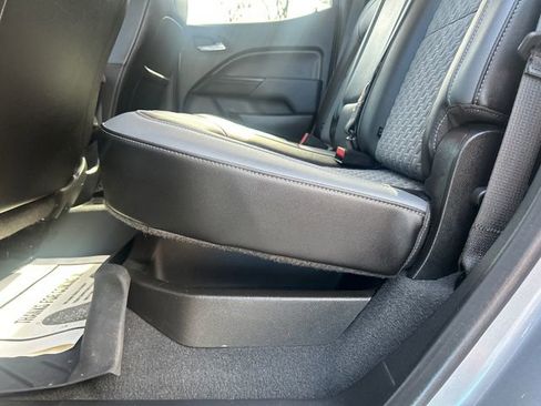 Used 2021 Chevrolet Colorado Z71 image 24