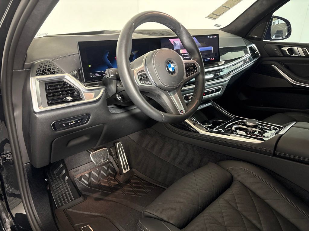 Certified 2026 BMW X7 xDrive40i w/ M Sport Package AWD/4WD image 26