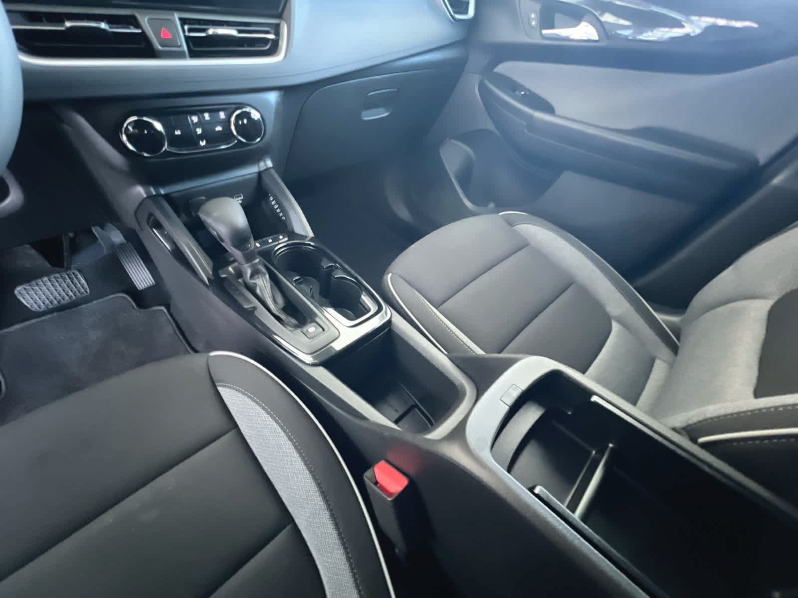 Used 2026 Chevrolet TrailBlazer LS w/ LS Convenience Package FWD image 12