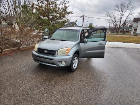 Used 2004 Toyota RAV4 2WD image 16