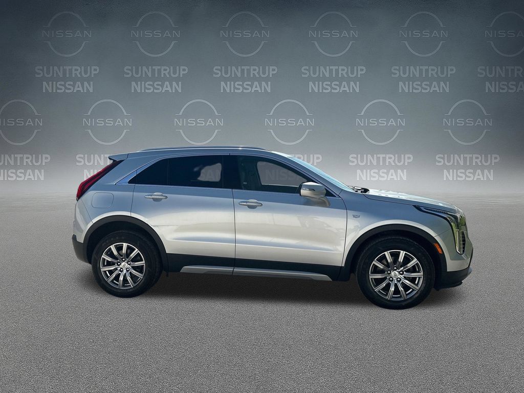 Used 2022 Cadillac XT4 Premium Luxury w/ Safety Alert Package AWD/4WD image 38