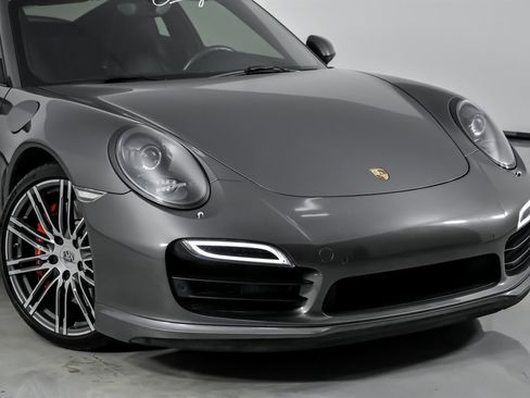 Used 2014 Porsche 911 Turbo image 3