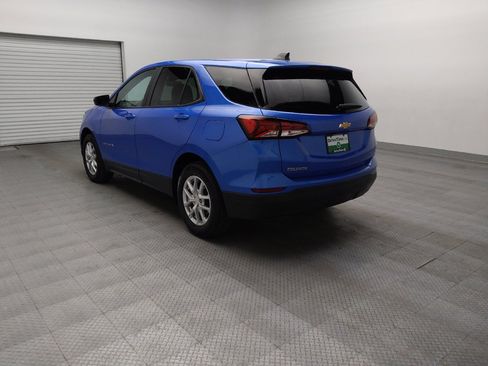 Used 2024 Chevrolet Equinox LS w/ LS Convenience Package FWD image 5