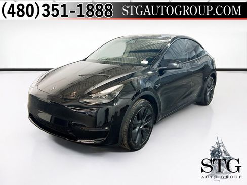 Used 2024 Tesla Model Y Long Range image 1
