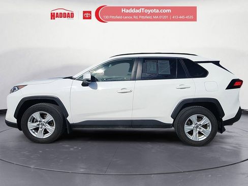 Certified 2020 Toyota RAV4 XLE w/ Convenience Package image 2