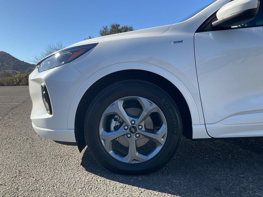 Used 2024 Ford Escape ST-Line Select w/ Tech Pack #1 AWD/4WD image 10