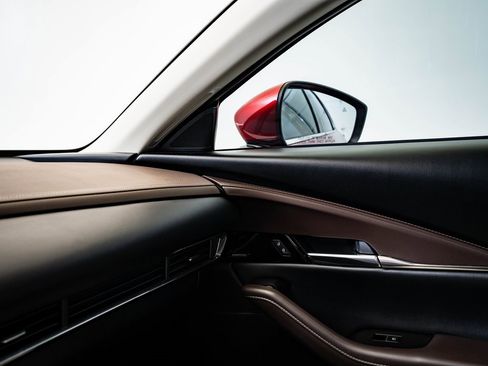 Used 2025 MAZDA CX-30 AWD 2.5 S w/ Premium Package image 33